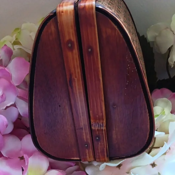 Vintage Woven Basket Handbag - Picture 5 of 9